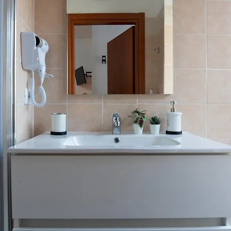 Residenza Della Laguna לינה וארוחת בוקר אורבטלו
