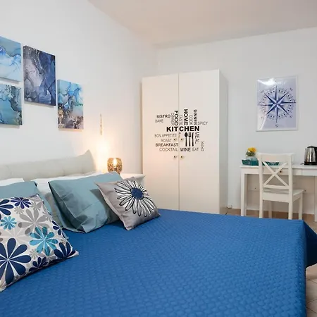 לינה וארוחת בוקר Residenza Della Laguna *